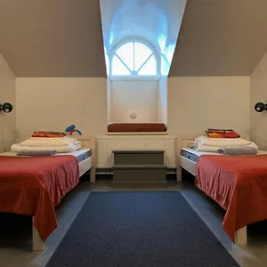 https://hostel-suomenlinna.tophotelshelsinki.com